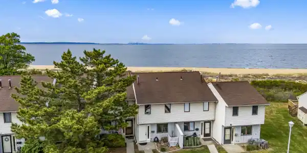 165 Shore Boulevard Unit 13