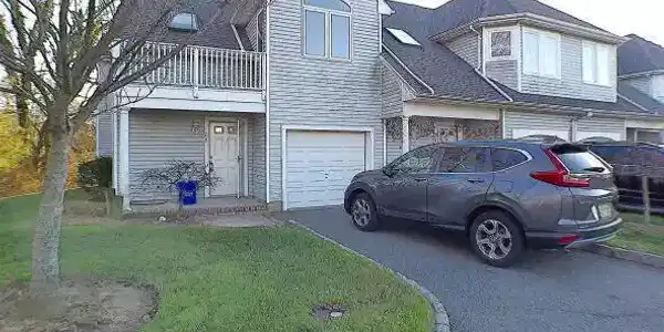 28 Bayview Court