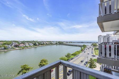 510 Deal Lake Drive Unit 8F