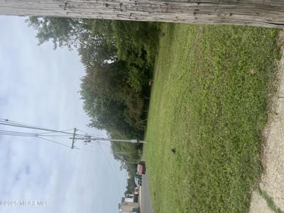135 Rail Road Avenue