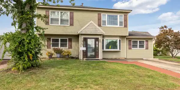40 Lynn Boulevard