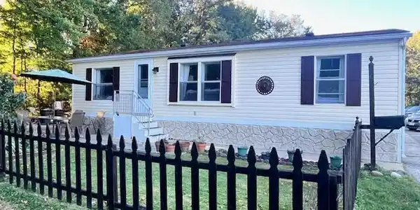 49 Pine Creek Village