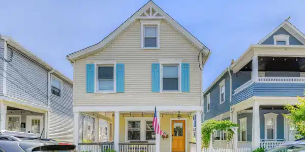 52 Embury Avenue