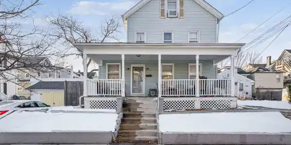 1005 NE Emory Street