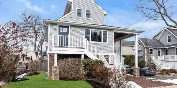 19 Maplewood Avenue