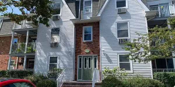 66 Whitefield Avenue Unit 122