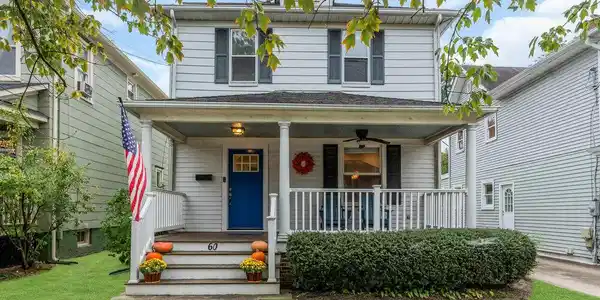60 Linden Place