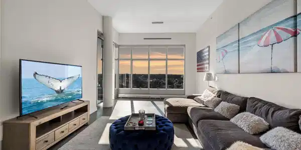 15 Morris Avenue Unit 618
