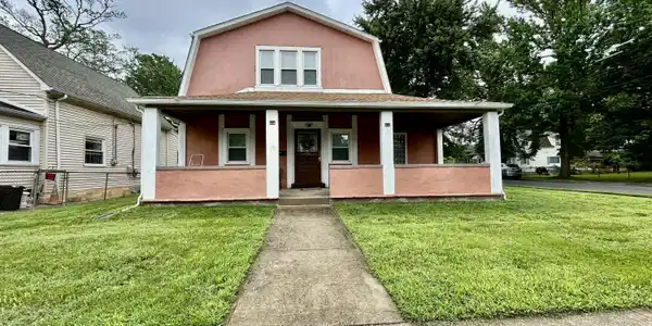 38 Crescent Street