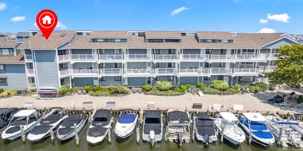 1919 Bay Boulevard Unit B28