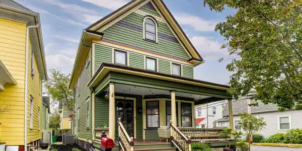 90 Abbott Avenue