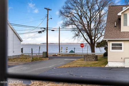 104 Roosevelt Avenue