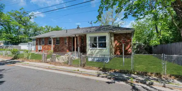 Image 4: 6-web-or-mls-DSC00283-1