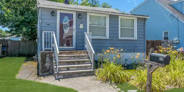 440 Aumack Avenue