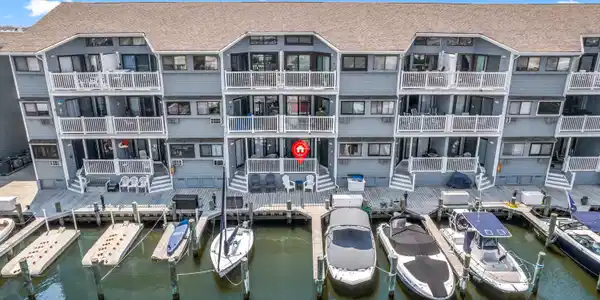 1919 Bay Boulevard Unit B14