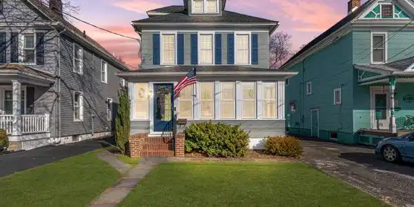 29 Spring Street
