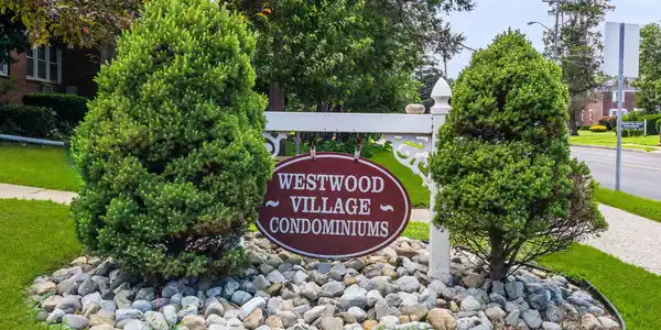 364 Westwood Avenue Unit 61