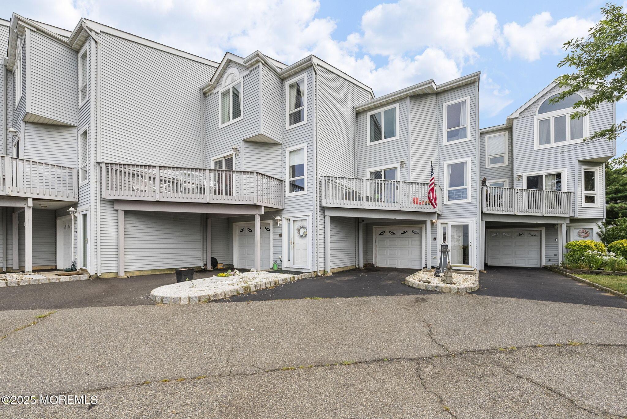 Image 3: 51-web-or-mls-DSC04343