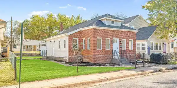 74 Forest Avenue