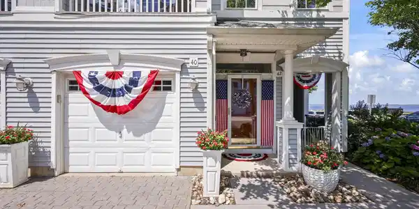 Image 3: 9-web-or-mls-LPM_7796