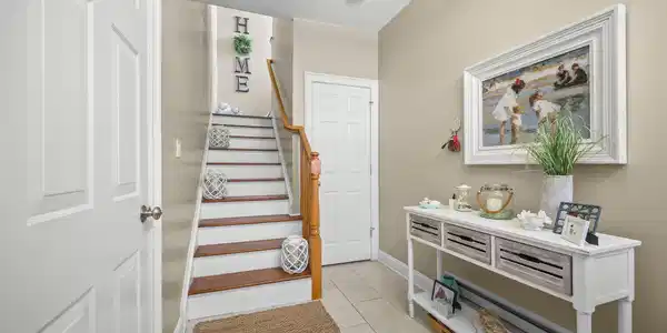 Image 4: 10-web-or-mls-LPM_7802