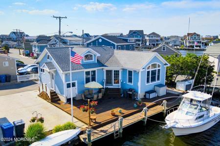3352 Teal Lane