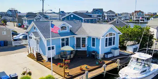 3352 Teal Lane
