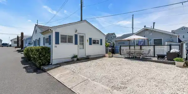 Image 4: 8-web-or-mls-DSC07613