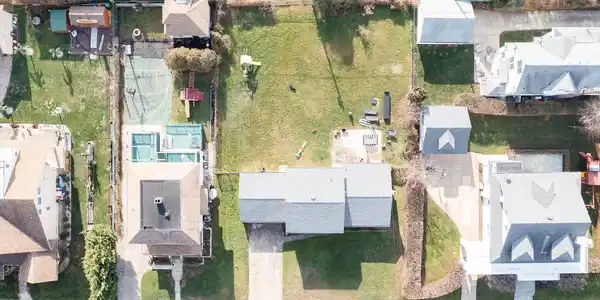 Image 3: 03-Aerial