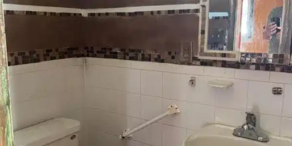 Image 4: 4