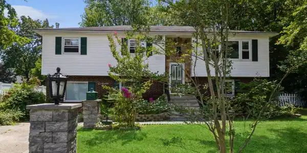 14 Allenhurst Avenue
