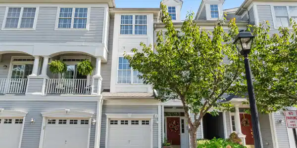 6 Skimmer Lane