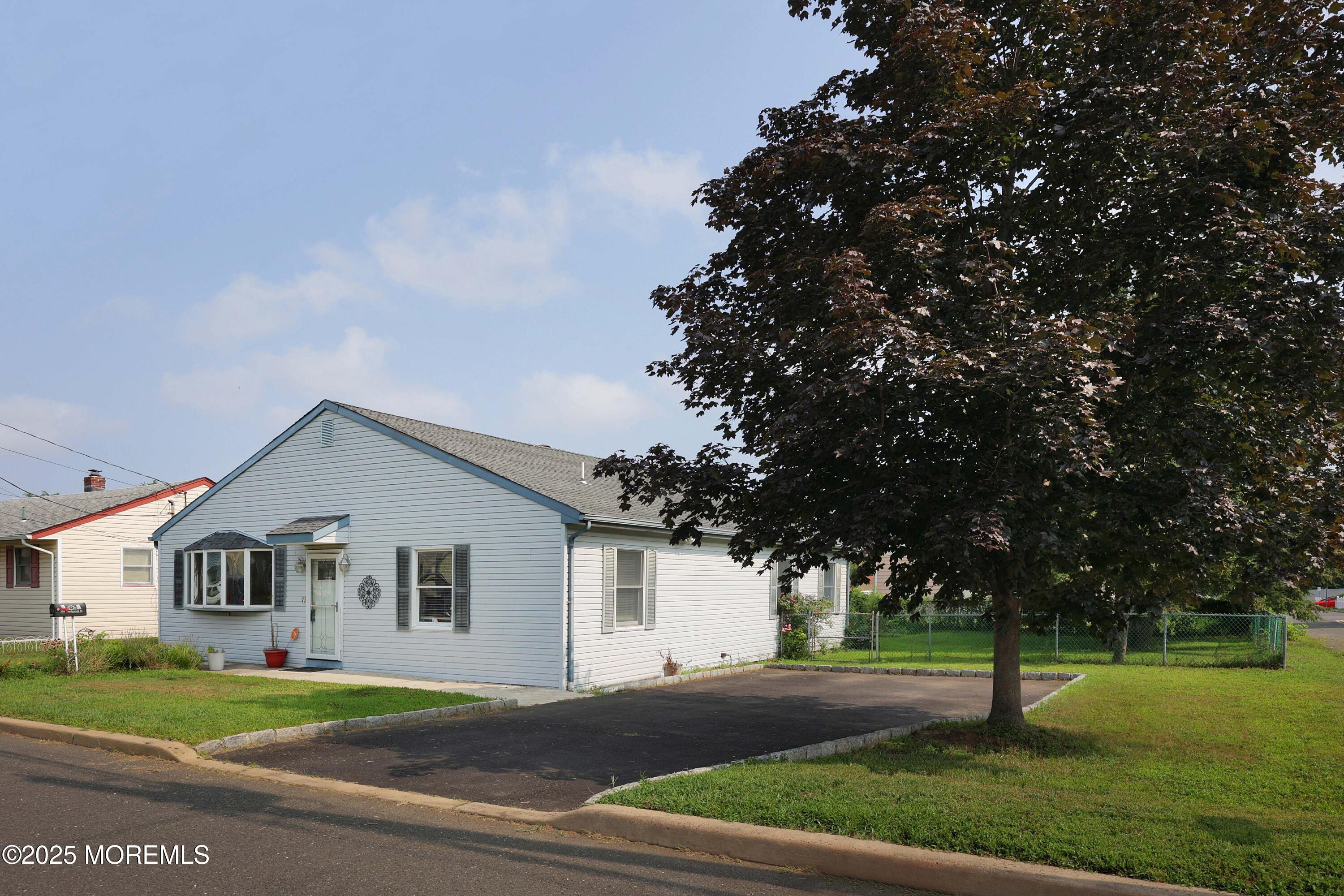 Image 1: LG RANCH