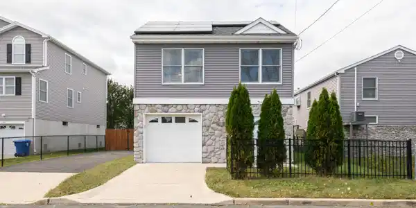 62 Brainard Avenue