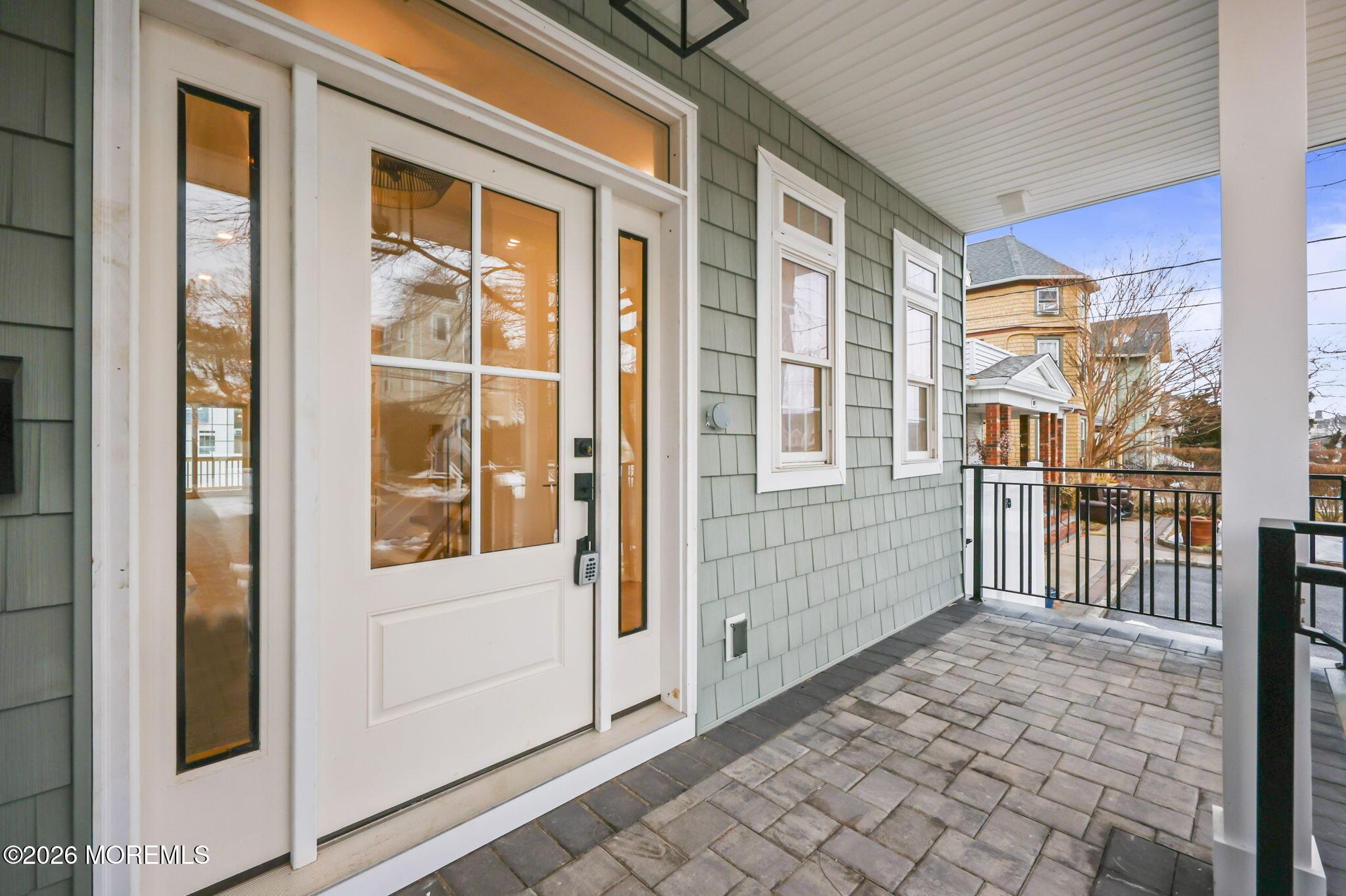 Image 2: 5-web-or-mls-LPM_5506