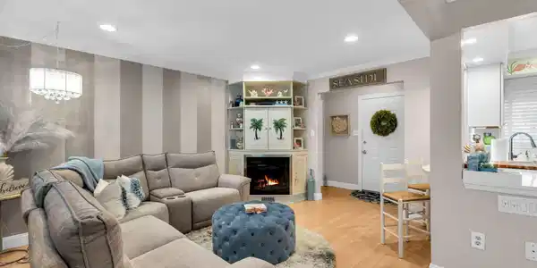 133 Fremont Avenue Unit 4A
