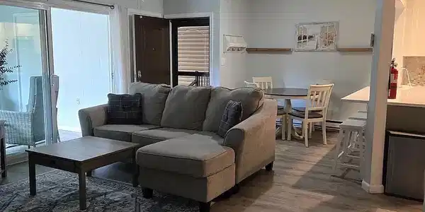 Image 2: 76 Manchester living room and dining are
