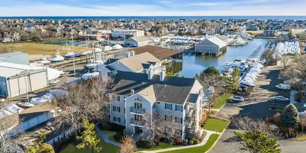 97 Bay Point Harbour