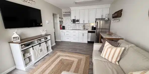 1515 Boulevard Boulevard Unit 13