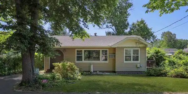 Image 2: New Front