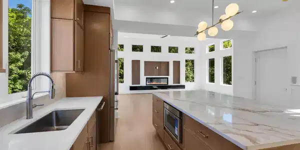 Image 3: 34-web-or-mls-DSC09550-1