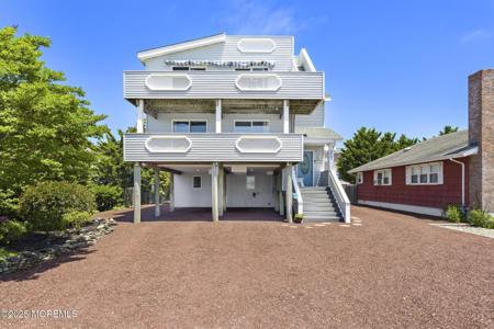 357 W 10th Street