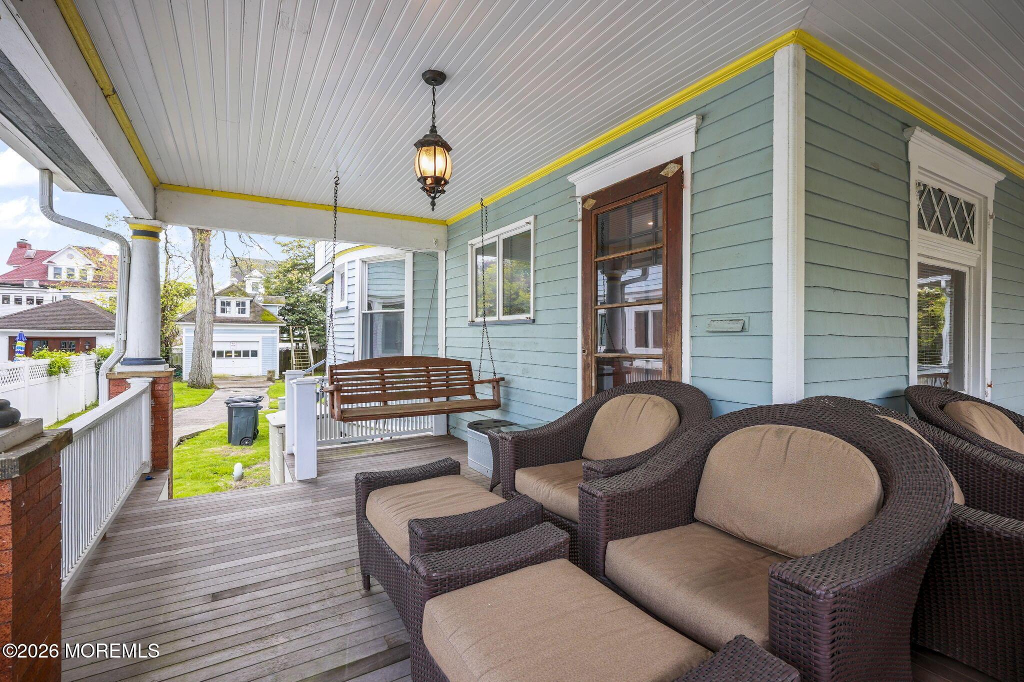 Image 3: 42-web-or-mls-LPM_7418