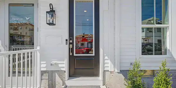 Image 3: 100 Blvd #20 (2)