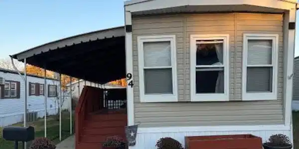 94 Locust Grove
