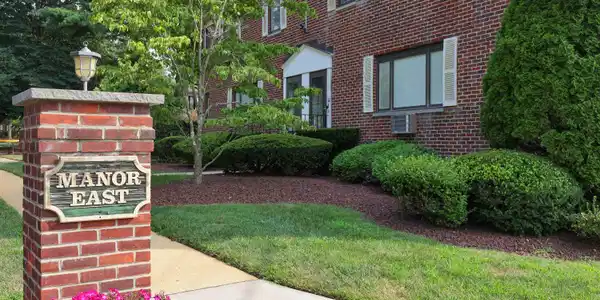 184 Manor E