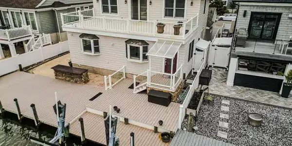 447 Tunney Avenue