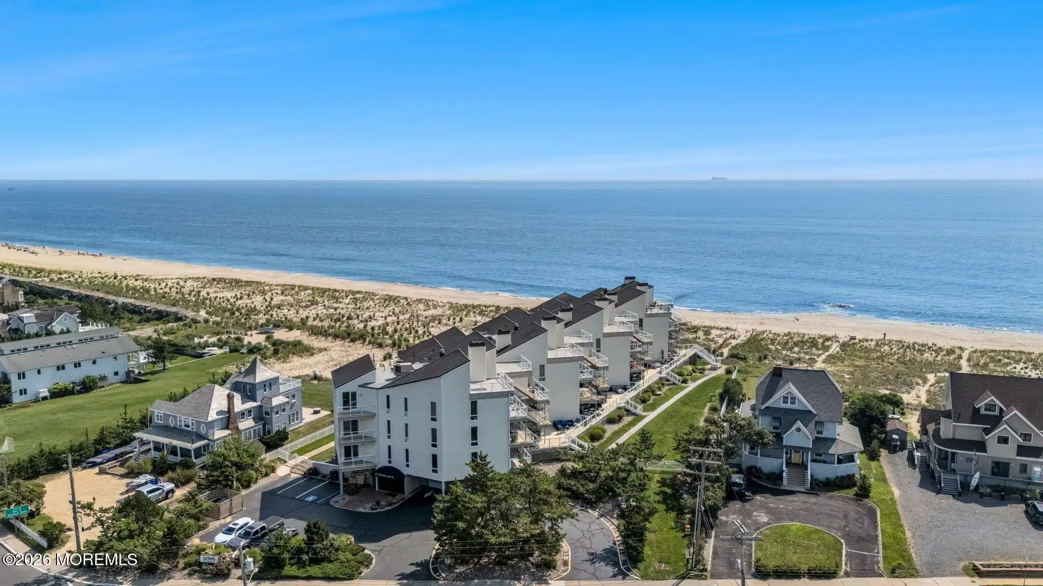 Image 1: 477 Ocean Ave N H1
