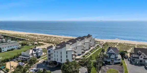 477 Ocean Avenue N Unit H1