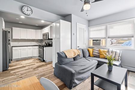118 Franklin Avenue Unit B2